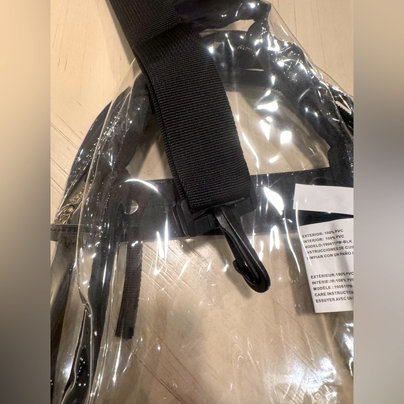 🎒Clear Sling Stadium-Approved Bag with Black Trim by Eastsport - Picture 13 of 16